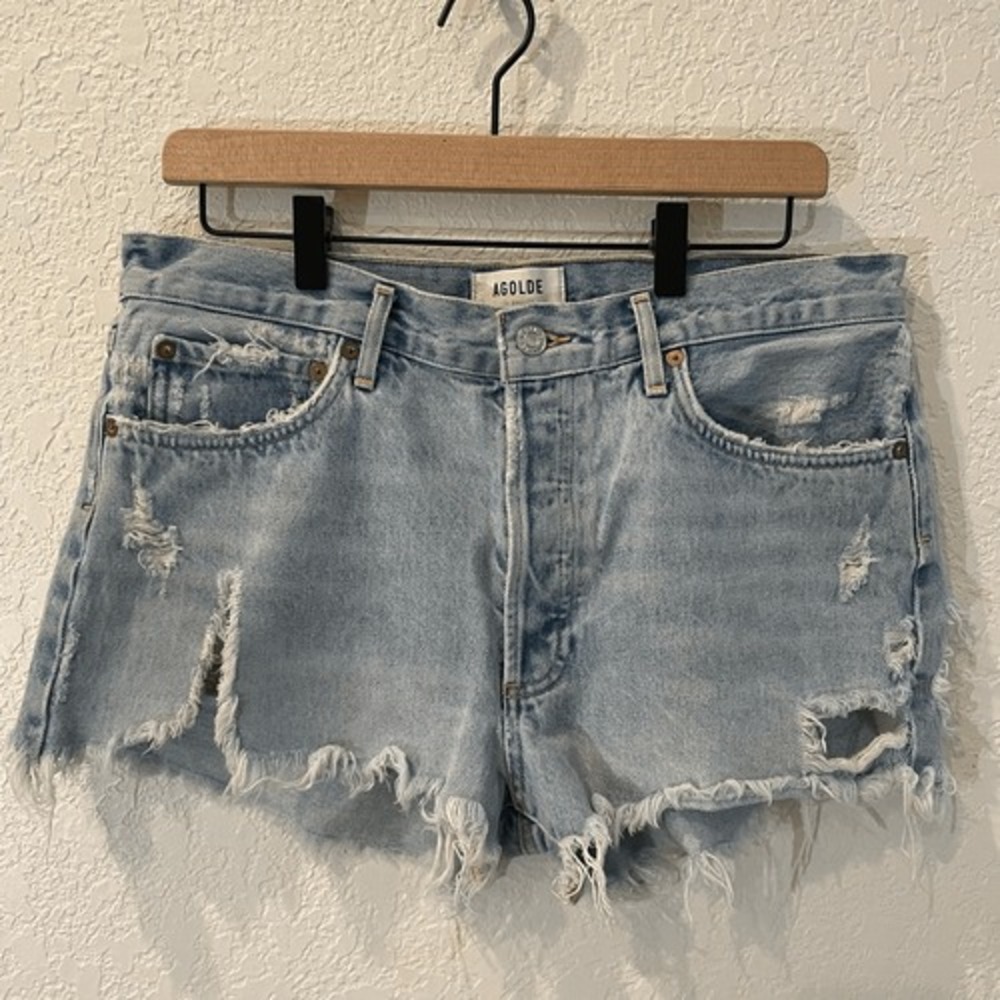 AGOLDE Parker Cut Off Jean Shorts in Light Wash Size 30 Distressed Western Beach